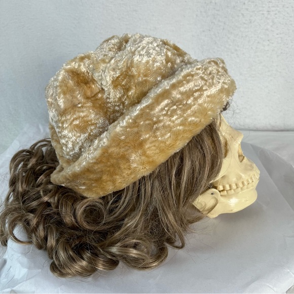 Metropolis Couloir Skiwear vintage fuzzy hat medium large oversized butterscotch - Picture 12 of 16